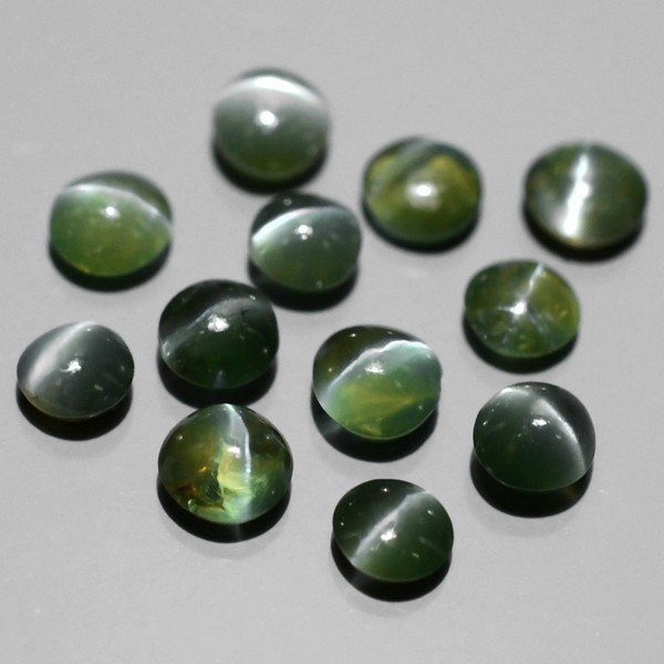 Lot 2.06tcw 2.8-3.3mm Round Cabochon Natural Green Sharp Cat's Eye Alexandrite AXD010