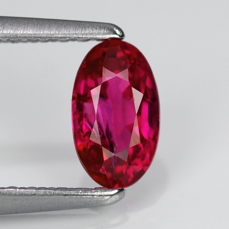 CERTIFIED 0.66Ct 6.5x4mm Oval Unheated Untreated Fiery Intense Pinkish Red RUBY, Mozambique RB091
