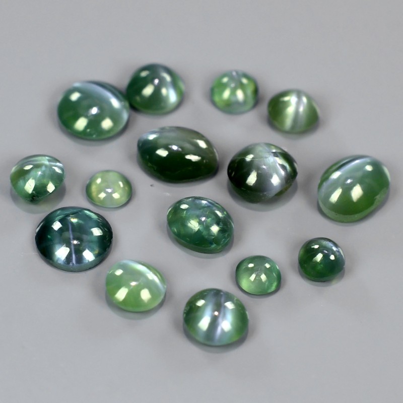 Lot 2.07tcw Round & Oval Cabohon Natural Green Sharp Cat's Eye ALEXANDRITE AXD004