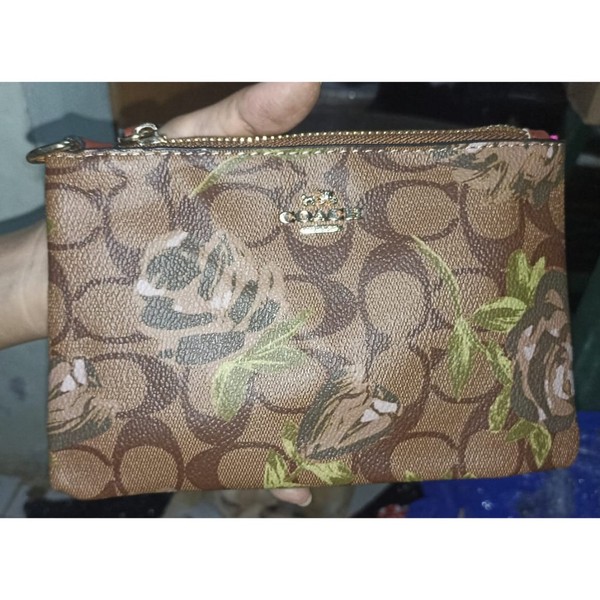 Tas Pouch Coklat Praktis untuk sehari hari Wanita Kulit