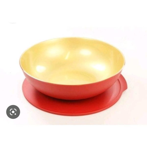 Tupperware Allegra Serving Bowl 1.5L dengan warna emas Dilengkapi dengan Tutup BPA free aman untuk makanan dan minuman